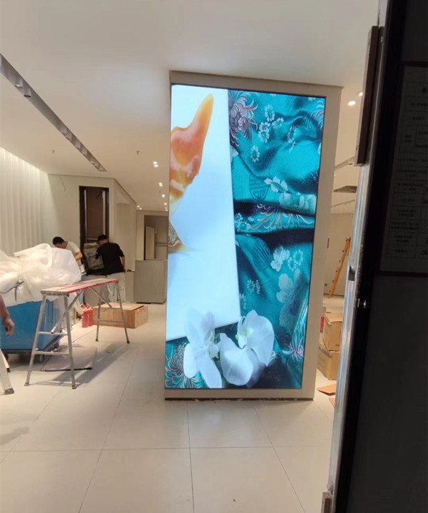 高明商场门店转角LED显示屏